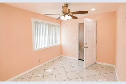 9275 Van Ruiten, Bellflower, CA 90706 - Photo 14