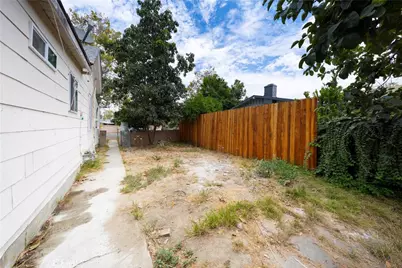 2430 W 6th Street, Santa Ana, CA 92703 - Photo 10
