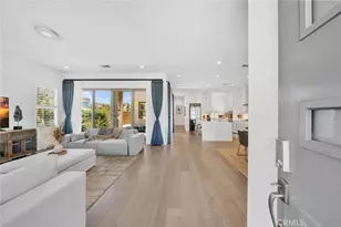112 Sentosa, Irvine, CA 92618 - Photo 6