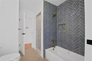 10731 Amery Ave, South Gate, CA 90280 - Photo 8