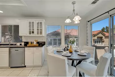 34 Magellan Aisle, Irvine, CA 92620 - Photo 6