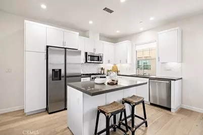 184 Elkhorn, Irvine, CA 92618 - Photo 6