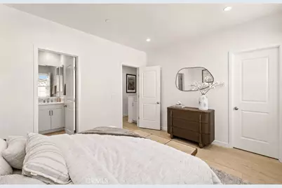 184 Elkhorn, Irvine, CA 92618 - Photo 22
