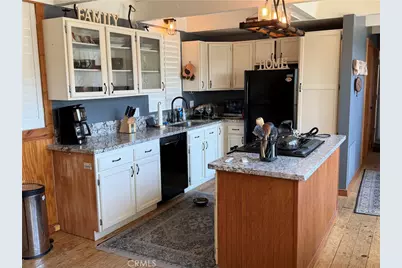 27647 Matterhorn Drive, Lake Arrowhead, CA 92352 - Photo 4