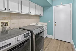 17488 Star Canyon Ct, Riverside, CA 92503 - Photo 32