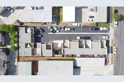 18911 Florida Street, Huntington Beach, CA 92648 - Photo 4