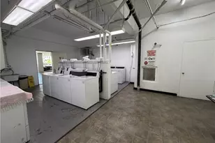 10501 Wilshire, Los Angeles, CA 90024 - Photo 24