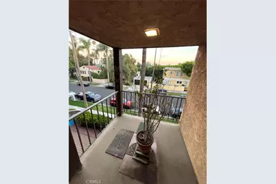 303 E 9th #7, Santa Ana, CA 92701 - Photo 10