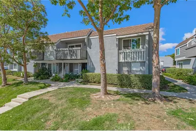 44 Fallbrook, Irvine, CA 92604 - Photo 2