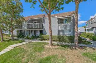 44 Fallbrook, Irvine, CA 92604 - Photo 2