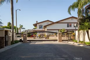 17182 Hillside Cir, Huntington Beach, CA 92649 - Photo 32