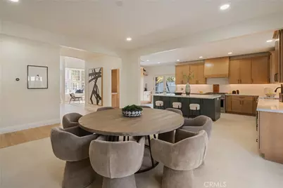 17182 Hillside Circle, Huntington Beach, CA 92649 - Photo 4