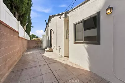 10255 Newville Avenue, Downey, CA 90241 - Photo 36