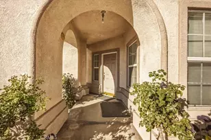 4315 Admiralty Ct, Riverside, CA 92503 - Photo 4