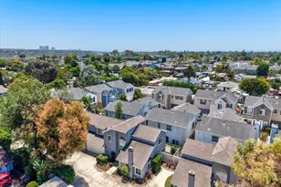 2626 Santa Ana, Costa Mesa, CA 92627 - Photo 2
