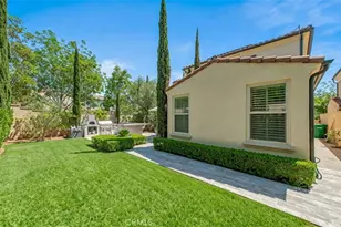 57 Statuary, Irvine, CA 92620 - Photo 4