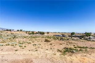 8650 Cowberry Rd, Phelan, CA 92371 - Photo 68