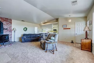 8650 Cowberry, Phelan, CA 92371 - Photo 14