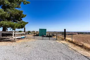 8650 Cowberry Rd, Phelan, CA 92371 - Photo 56