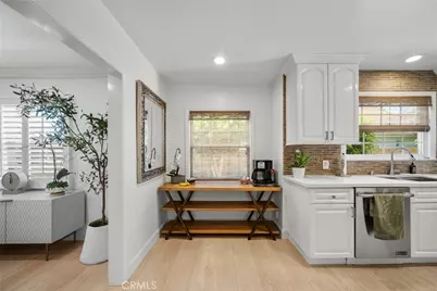 6951 Chisholm, Van Nuys, CA 91406 - Photo 16