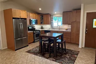 545 E Gainsborough Rd, Thousand Oaks, CA 91360 - Photo 4