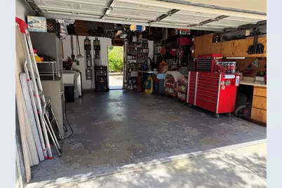 545 E Gainsborough Road, Thousand Oaks, CA 91360 - Photo 30