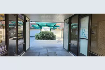 202 N Riverside Avenue, Rialto, CA 92376 - Photo 4