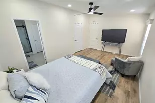 21851 Newland St, Huntington Beach, CA 92646 - Photo 20
