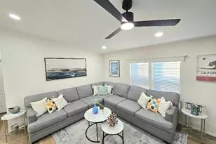 21851 Newland St, Huntington Beach, CA 92646 - Photo 4