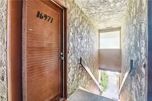 16971 Bluewater Ln, Huntington Beach, CA 92649 - Photo 6