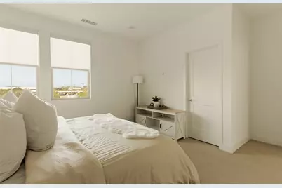 10942 Champions Lane, Cypress, CA 90720 - Photo 16
