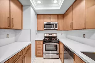 2325 S Mira Ct, Anaheim, CA 92802 - Photo 20