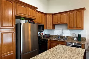1637 E 5th St, Long Beach, CA 90802 - Photo 8