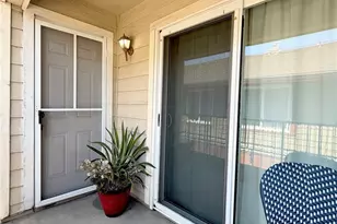1637 E 5th St, Long Beach, CA 90802 - Photo 28