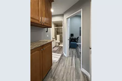 1637 E 5th Street #302, Long Beach, CA 90802 - Photo 18