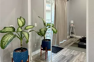 1637 E 5th St, Long Beach, CA 90802 - Photo 22