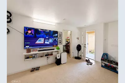 7802 Alhambra Drive, Huntington Beach, CA 92647 - Photo 2