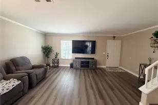 13960 Clydesdale Run, Victorville, CA 92394 - Photo 10