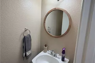 13960 Clydesdale Run, Victorville, CA 92394 - Photo 18
