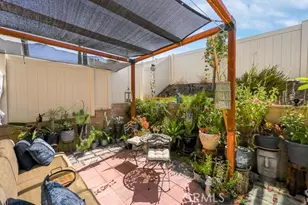 24317 Sonieta Ct, Corona, CA 92833 - Photo 2