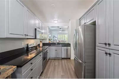 20331 Bluffside Circle # 105, Huntington Beach, CA 92646 - Photo 8