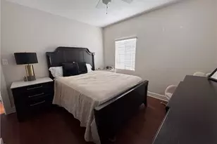 220 W Kendall, Corona, CA 92882 - Photo 4