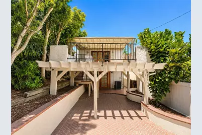 1435 W 3rd Street, San Pedro, CA 90732 - Photo 2