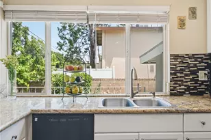 20259 Gifford, Winnetka, CA 91306 - Photo 4