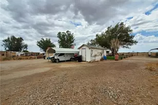 5631 Colorado River Rd, Blythe, CA 92225 - Photo 2