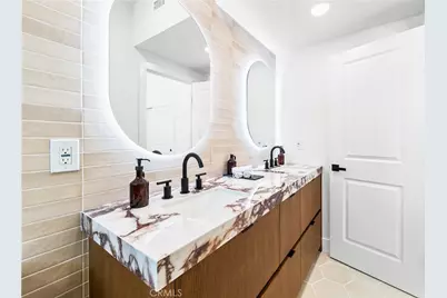 213 Wellesley, Costa Mesa, CA 92626 - Photo 54