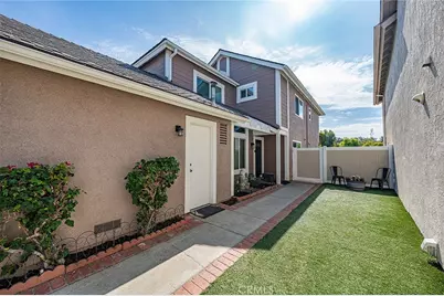 21056 Champlain, Lake Forest, CA 92630 - Photo 2