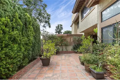 8402 Sunbeam Cir, Huntington Beach, CA 92646 - Photo 32