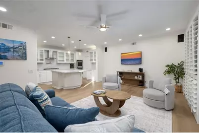 304 Goldenwest Street, Huntington Beach, CA 92648 - Photo 8