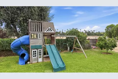 9218 Victoria Avenue, Riverside, CA 92503 - Photo 18